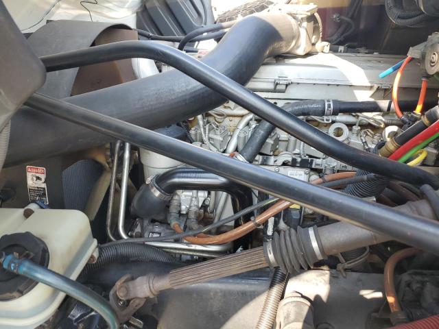 1FVACYCS04HN32870 - 2004 FREIGHTLINER M2 106 MEDIUM DUTY WHITE photo 12