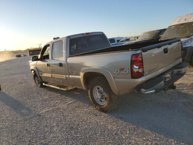 1GCGK23U24F200500 - 2004 CHEVROLET SILVERADO K2500 TAN photo 2