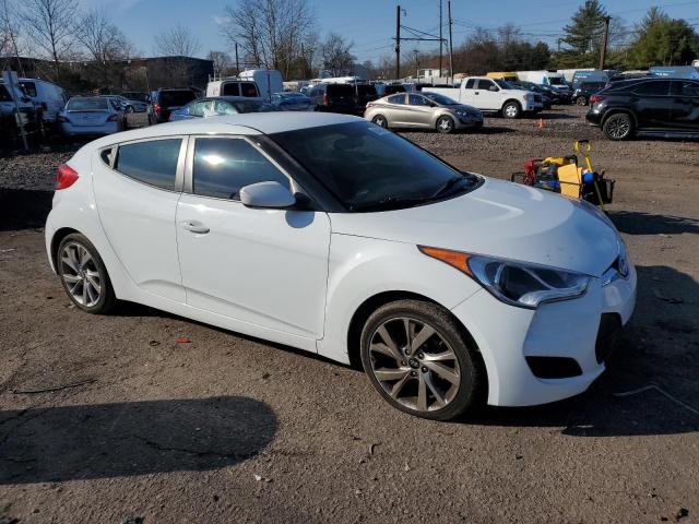 KMHTC6AD9GU285157 - 2016 HYUNDAI VELOSTER WHITE photo 4