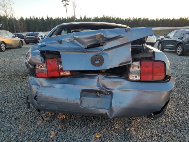 1ZVFT80NX55249473 - 2005 FORD MUSTANG BLUE photo 6