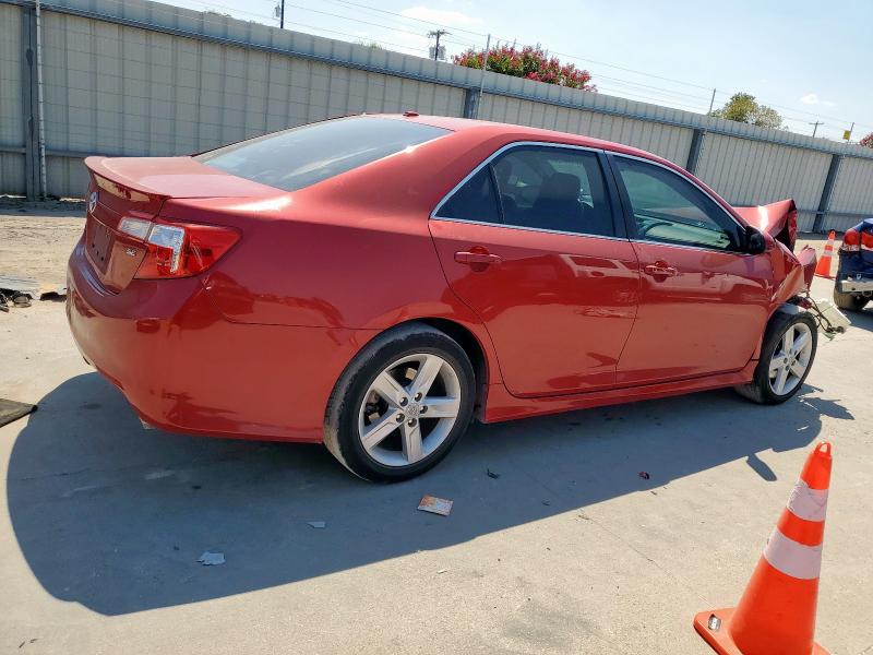 4T1BF1FK9CU554636 - 2012 TOYOTA CAMRY BASE RED photo 3