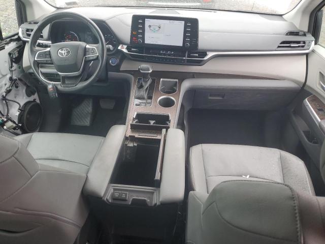 5TDYRKEC5PS141080 - 2023 TOYOTA SIENNA XLE WHITE photo 8