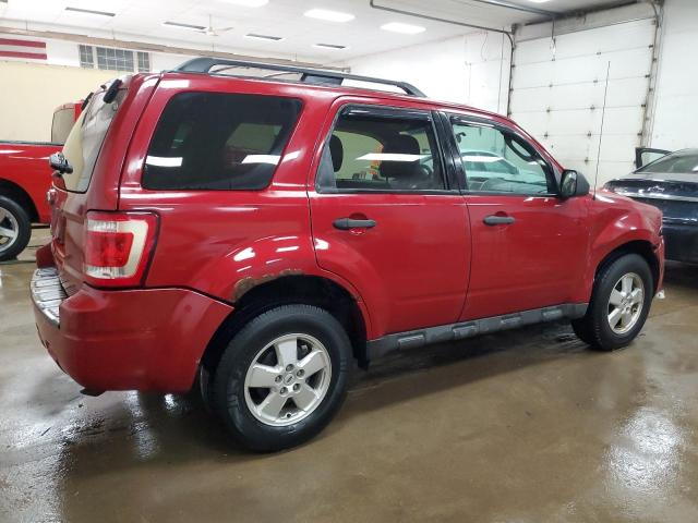 1FMCU9D7XBKB61777 - 2011 FORD ESCAPE XLT RED photo 3