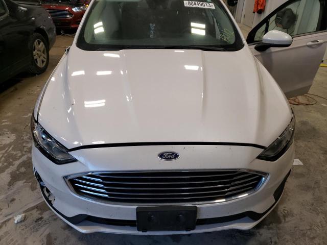 3FA6P0HD6LR123132 - 2020 FORD FUSION SE WHITE photo 11