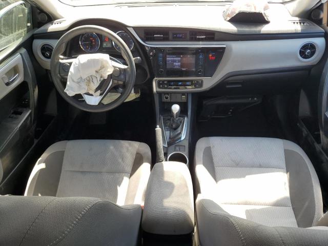 2T1BURHE6JC048899 - 2018 TOYOTA COROLLA L 银色 照片 13