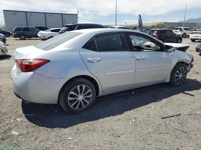 2T1BURHE6JC048899 - 2018 TOYOTA COROLLA L 银色 照片 5