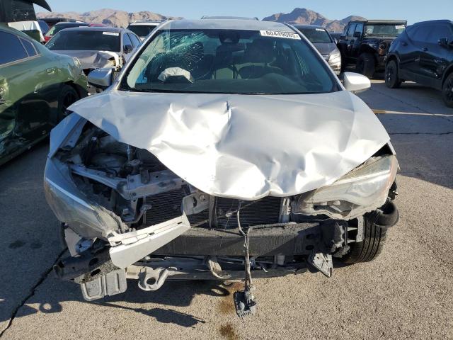 2T1BURHE6JC048899 - 2018 TOYOTA COROLLA L 银色 照片 8