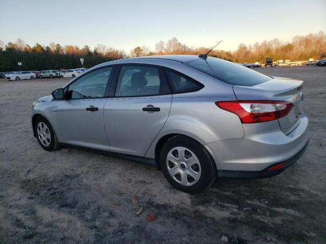 1FAHP3E2XCL260828 - 2012 FORD FOCUS S SILVER photo 2