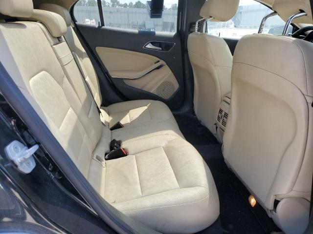 WDCTG4EB0JJ410250 - 2018 MERCEDES-BENZ GLA 250 BLACK photo 10