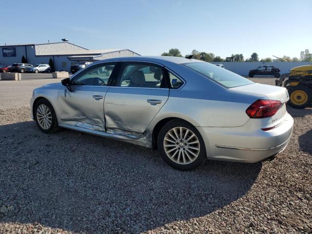 1VWBT7A39HC071996 - 2017 VOLKSWAGEN PASSAT SE SILVER photo 2