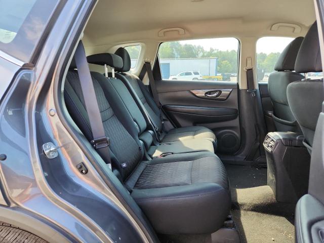 5N1AT2MT8JC718998 - 2018 NISSAN ROGUE S GRAY photo 11