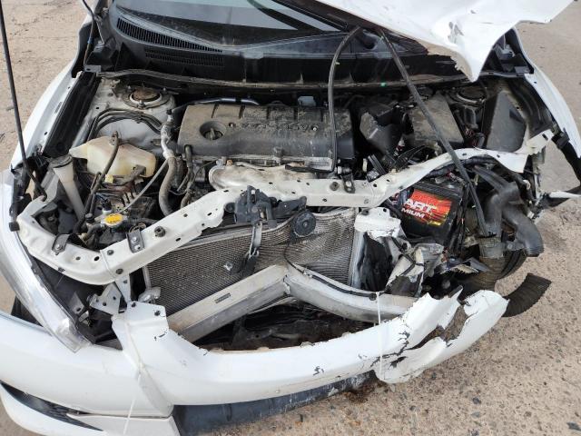 2T1KE4EE3AC040506 - 2010 TOYOTA COROLLA MATRIX S WHITE photo 11