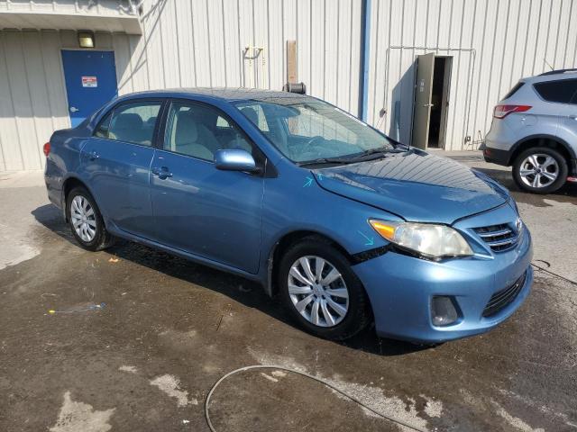 5YFBU4EE4DP082349 - 2013 TOYOTA COROLLA BASE أزرق صورة 4