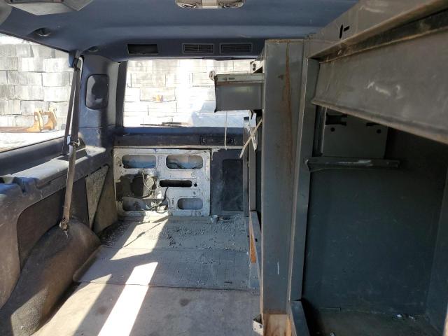 1GKDM19W5YB534490 - 2000 GMC SAFARI XT WHITE photo 10