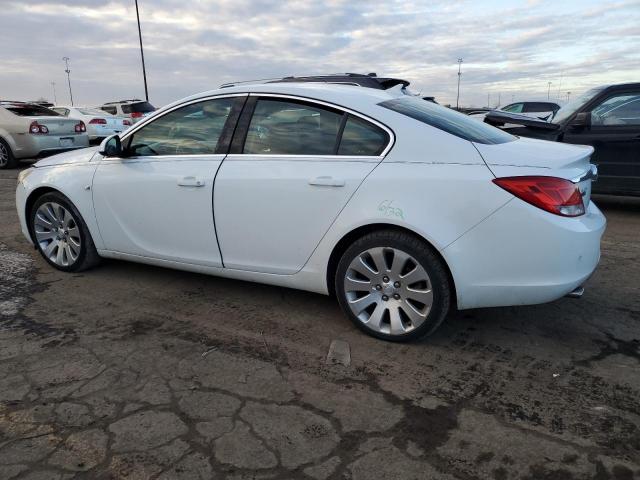 W04G05GV9B1118438 - 2011 BUICK REGAL CXL WHITE photo 2