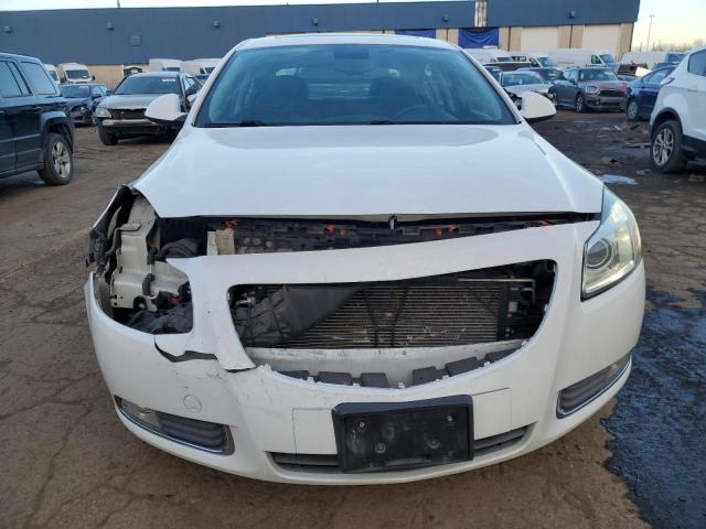 W04G05GV9B1118438 - 2011 BUICK REGAL CXL WHITE photo 5