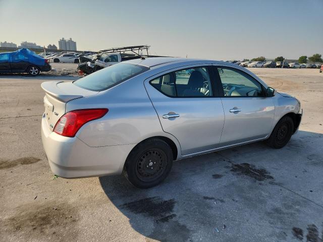 3N1CN7AP0FL895636 - 2015 NISSAN VERSA S SILVER photo 3