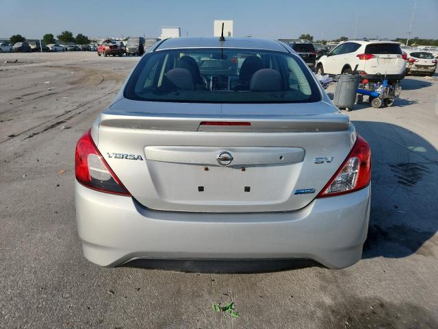3N1CN7AP0FL895636 - 2015 NISSAN VERSA S SILVER photo 6