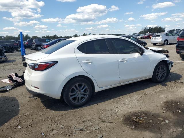 3MYDLBYV9KY505033 - 2019 TOYOTA YARIS L Белый фото 3