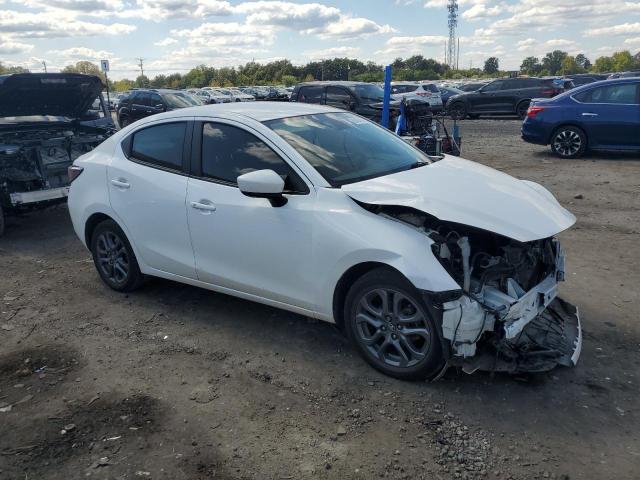 3MYDLBYV9KY505033 - 2019 TOYOTA YARIS L Белый фото 4