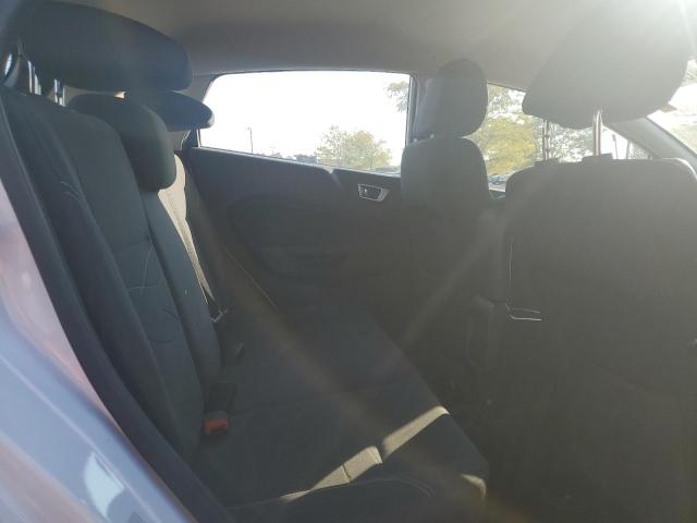 3FADP4EJXFM158153 - 2015 FORD FIESTA SE WHITE photo 10