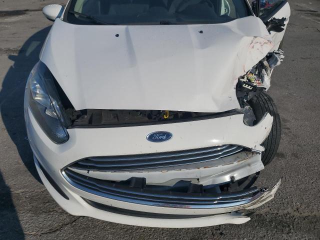 3FADP4EJXFM158153 - 2015 FORD FIESTA SE WHITE photo 11
