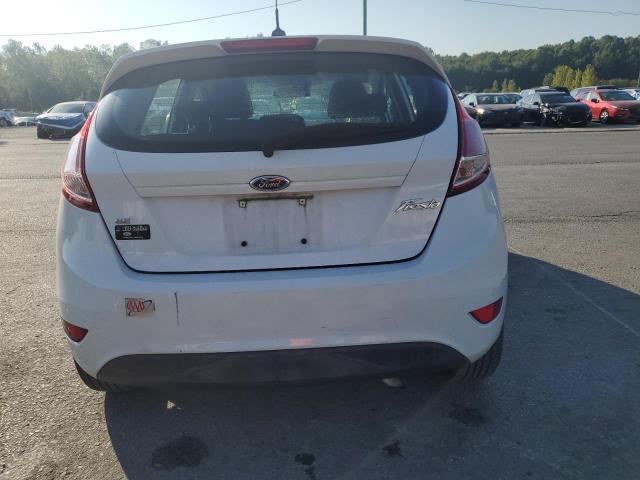 3FADP4EJXFM158153 - 2015 FORD FIESTA SE WHITE photo 6
