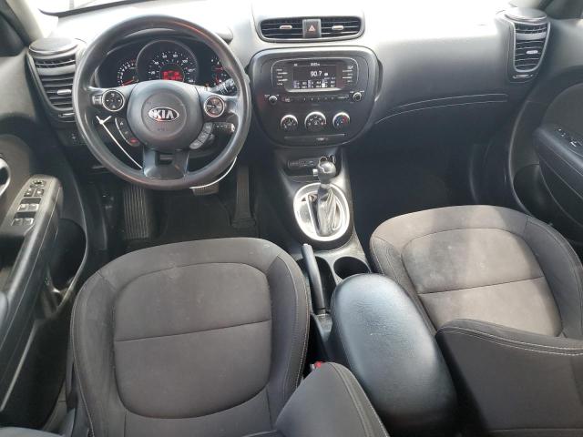 KNDJN2A26J7607434 - 2018 KIA SOUL Gümüş fotoğraf 8