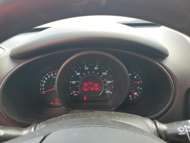 KNDJN2A26J7607434 - 2018 KIA SOUL Gümüş fotoğraf 9