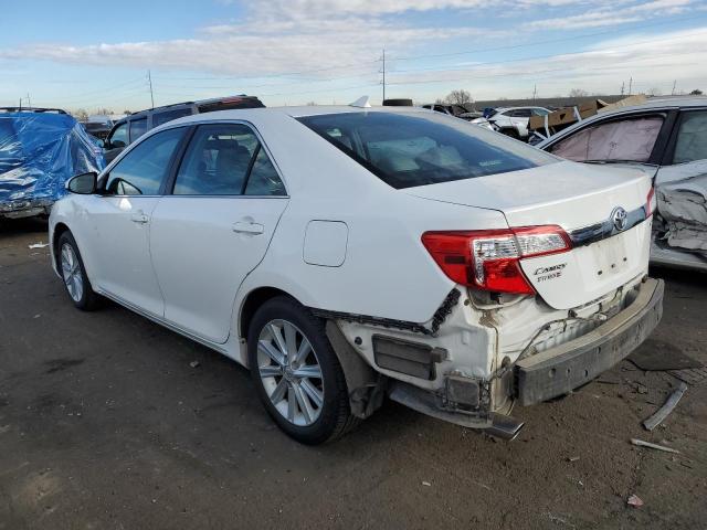 4T1BK1FK9EU545904 - 2014 TOYOTA CAMRY SE WHITE photo 2