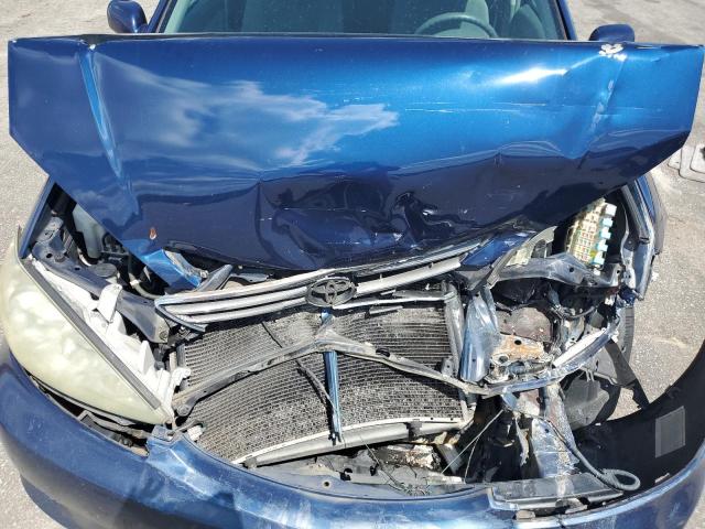 4T1BE32K15U088546 - 2005 TOYOTA CAMRY LE BLUE photo 11