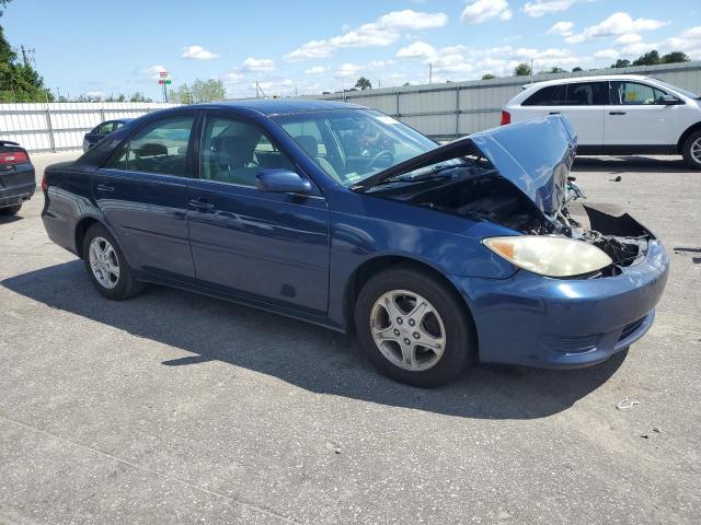 4T1BE32K15U088546 - 2005 TOYOTA CAMRY LE BLUE photo 4