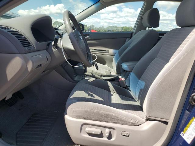 4T1BE32K15U088546 - 2005 TOYOTA CAMRY LE BLUE photo 7