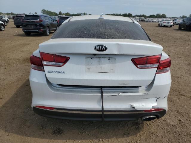 5XXGT4L33HG160984 - 2017 KIA OPTIMA LX Weiß Foto 6