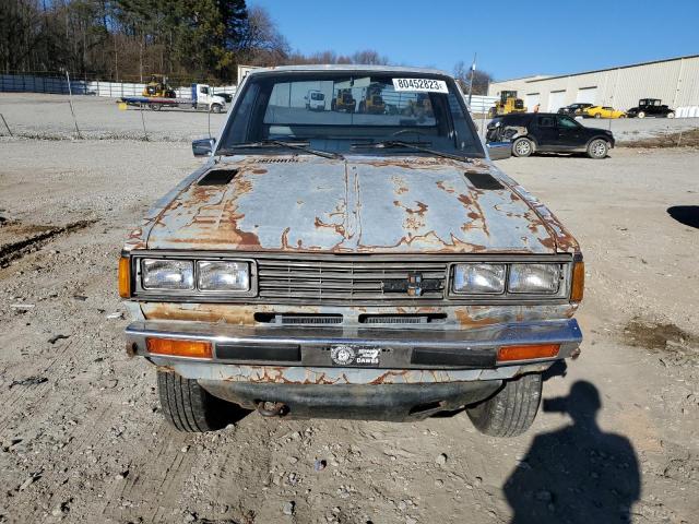 JN6MD01Y2BW002288 - 1981 DATSUN 720 SILVER photo 5