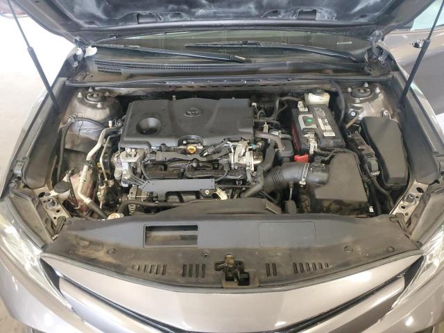 4T1B11HK8JU601504 - 2018 TOYOTA CAMRY L GRAY photo 11