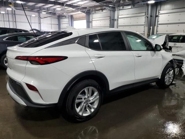 KL47LAE2XRB057856 - 2024 BUICK ENVISTA PREFERRED Белый фото 3