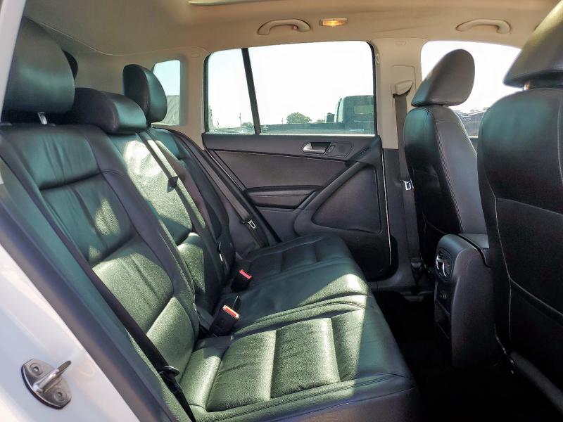 WVGTV7AX7HK011317 - 2017 VOLKSWAGEN TIGUAN SPORT 白色 照片 11