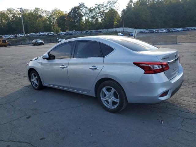 3N1AB7AP1JY300093 - 2018 NISSAN SENTRA S ვერცხლისფერი ფოტო 2