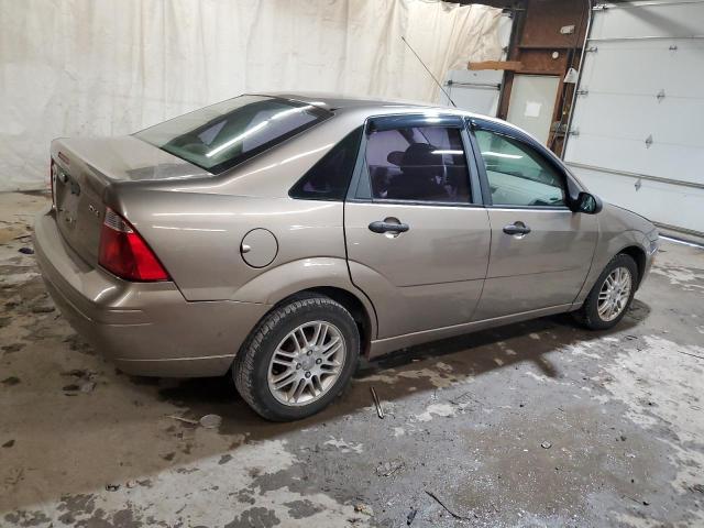 1FAFP34N05W291462 - 2005 FORD FOCUS ZX4 SILVER photo 3