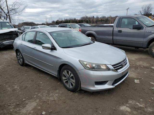 1HGCR2F33DA134972 - 2013 HONDA ACCORD LX SILVER photo 4