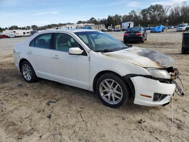 3FAHP0JA3AR256615 - 2010 FORD FUSION SEL WHITE photo 4