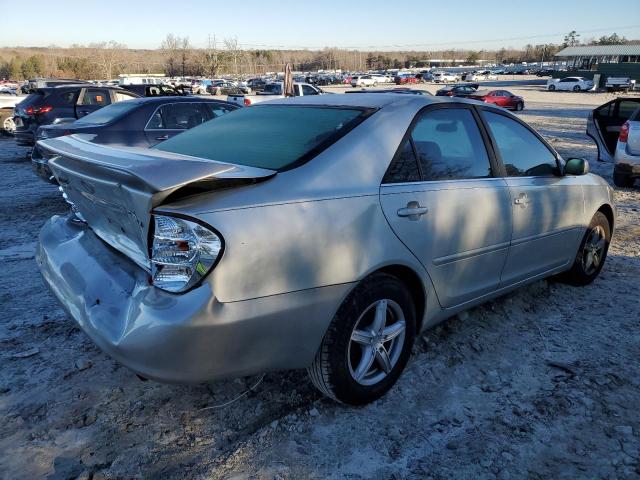 JTDBE32K420110885 - 2002 TOYOTA CAMRY LE Күміс фото 3