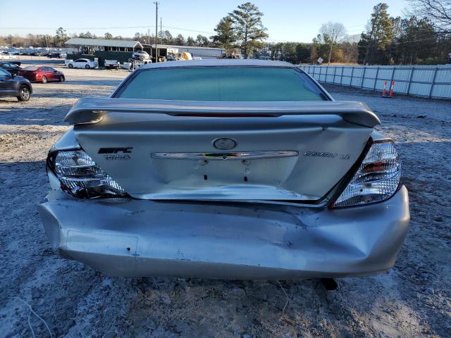 JTDBE32K420110885 - 2002 TOYOTA CAMRY LE SILVER photo 6