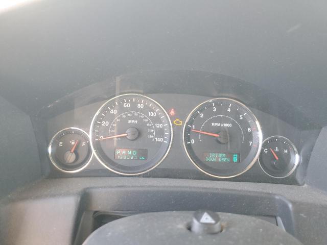 1J8HG48K27C567128 - 2007 JEEP COMMANDER WHITE photo 9