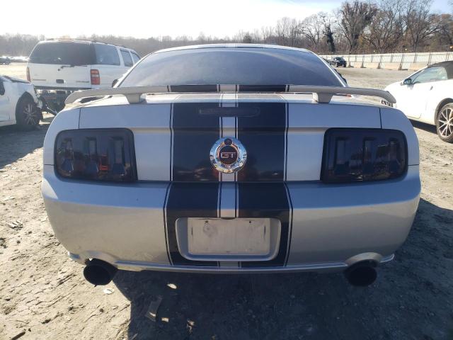 1ZVFT82H865241008 - 2006 FORD MUSTANG GT SILVER photo 6