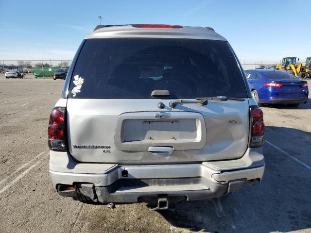 1GNES16SX56106675 - 2005 CHEVROLET TRAILBLAZE EXT LS SILVER photo 6