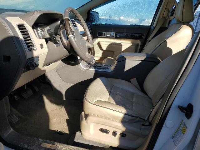 2LMDU68C28BJ16737 - 2008 LINCOLN MKX WHITE photo 7