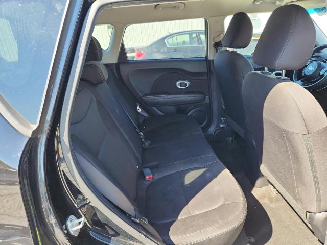 KNDJN2A26G7400535 - 2016 KIA SOUL შავი ფოტო 10