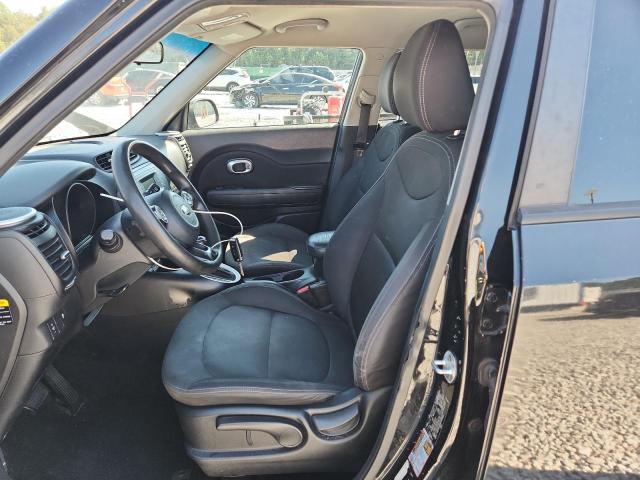 KNDJN2A26G7400535 - 2016 KIA SOUL შავი ფოტო 7